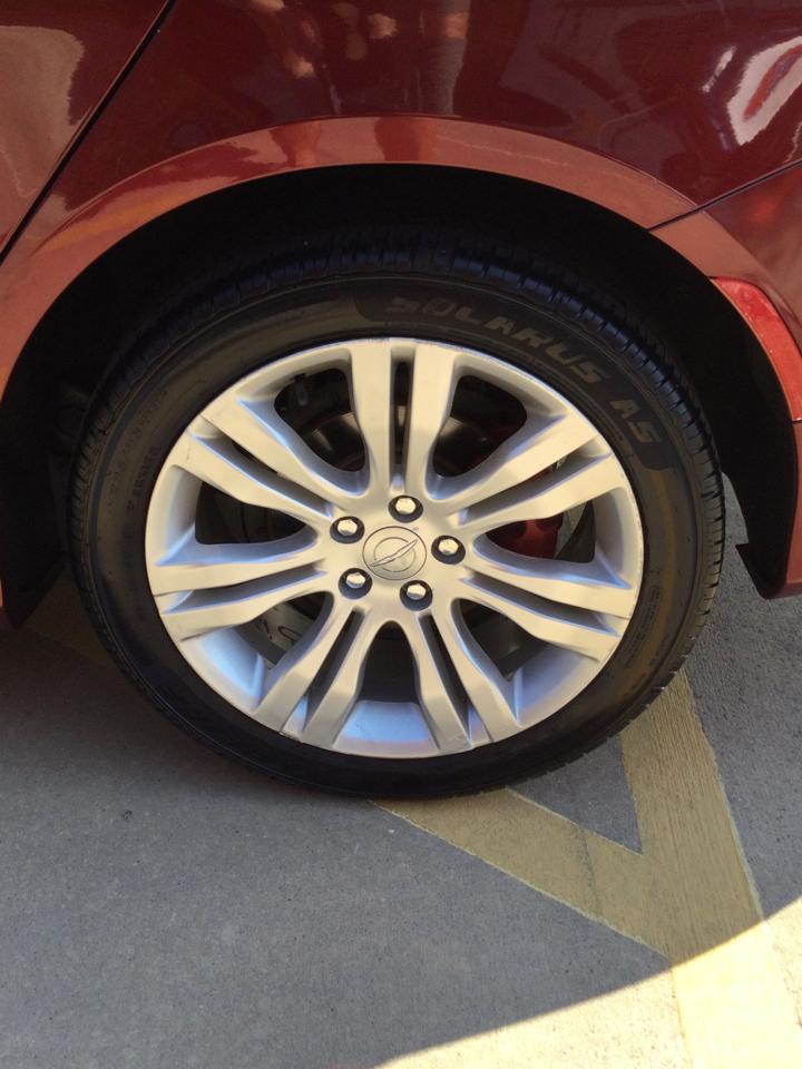 Chrysler 200 4dr Sdn S AWD 2016