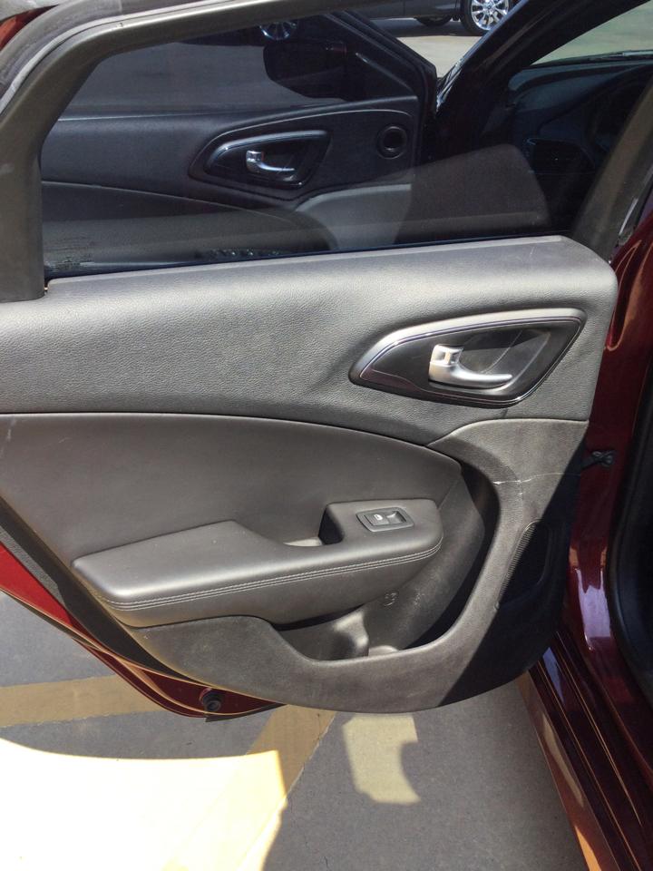 Chrysler 200 4dr Sdn S AWD 2016