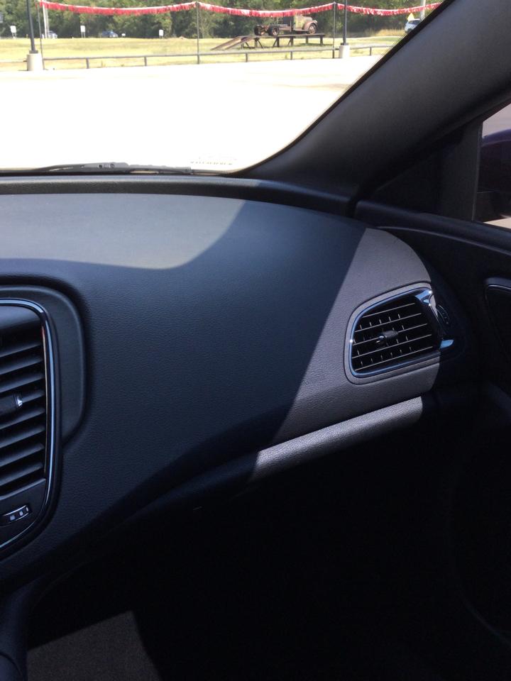 Chrysler 200 4dr Sdn S AWD 2016