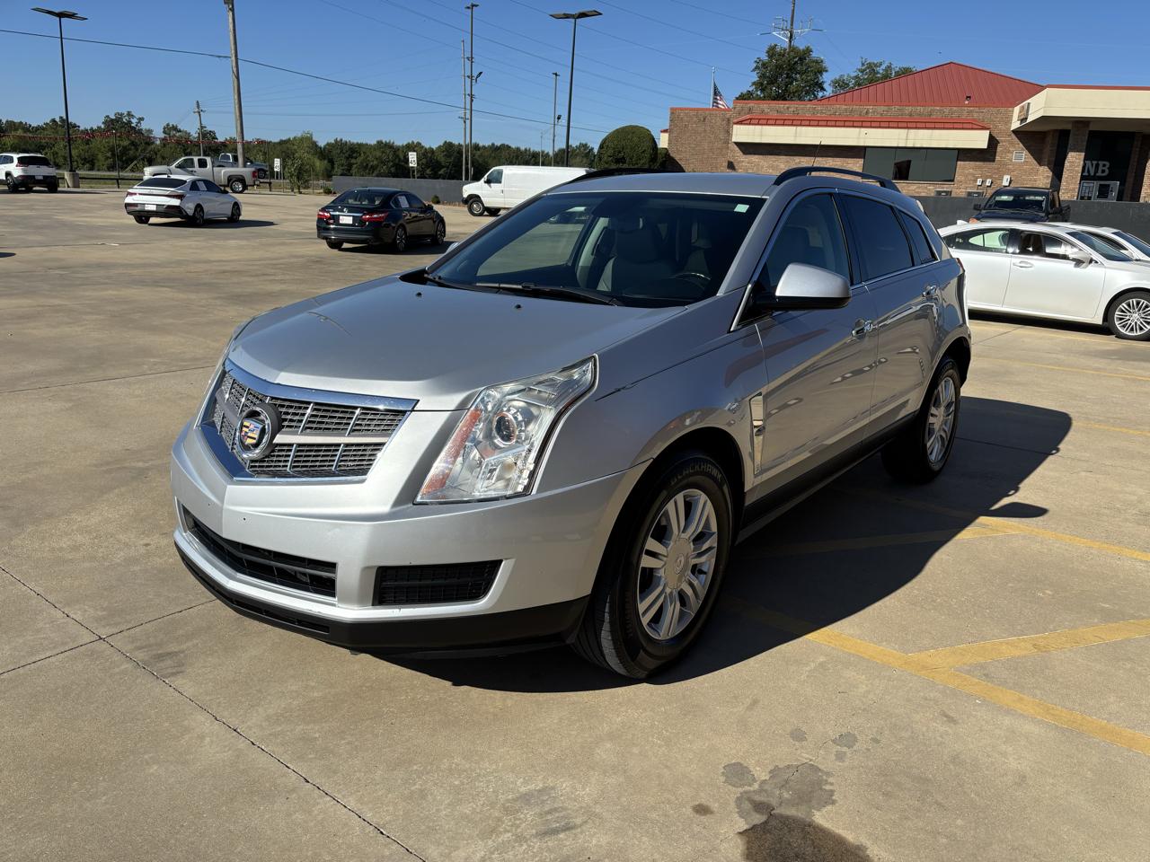 Cadillac SRX FWD 4dr Base 2011