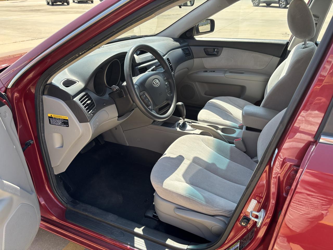 Kia Optima 4dr Sdn I4 Auto LX 2009