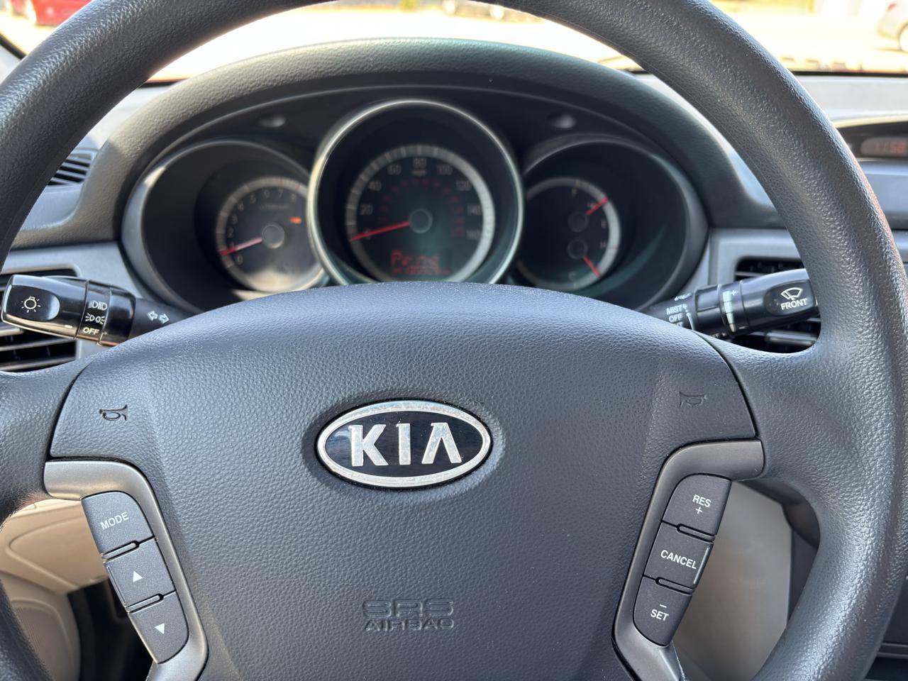 Kia Optima 4dr Sdn I4 Auto LX 2009