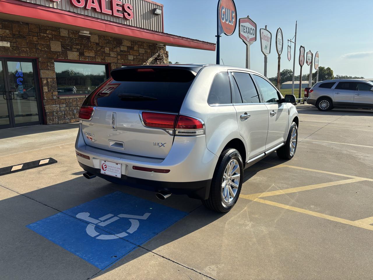 Lincoln MKX FWD 4dr 2012