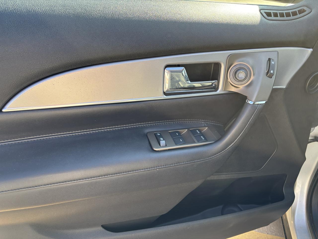 Lincoln MKX FWD 4dr 2012