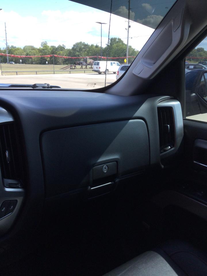 Chevrolet Silverado 1500 4WD Crew Cab 143.5" LT w/2LT 2018