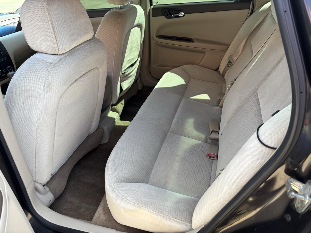 Chevrolet Impala 4dr Sdn LS 2008