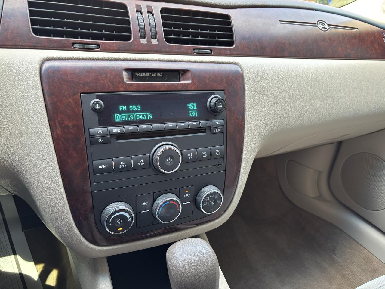 Chevrolet Impala 4dr Sdn LS 2008