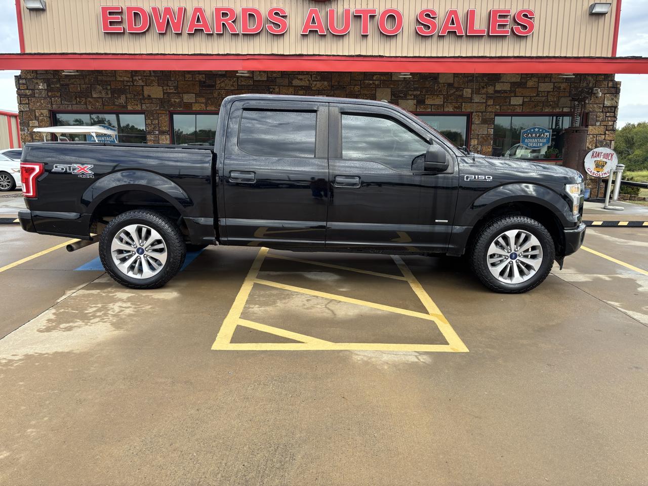 Ford F-150 4WD SuperCab 145" XL 2017