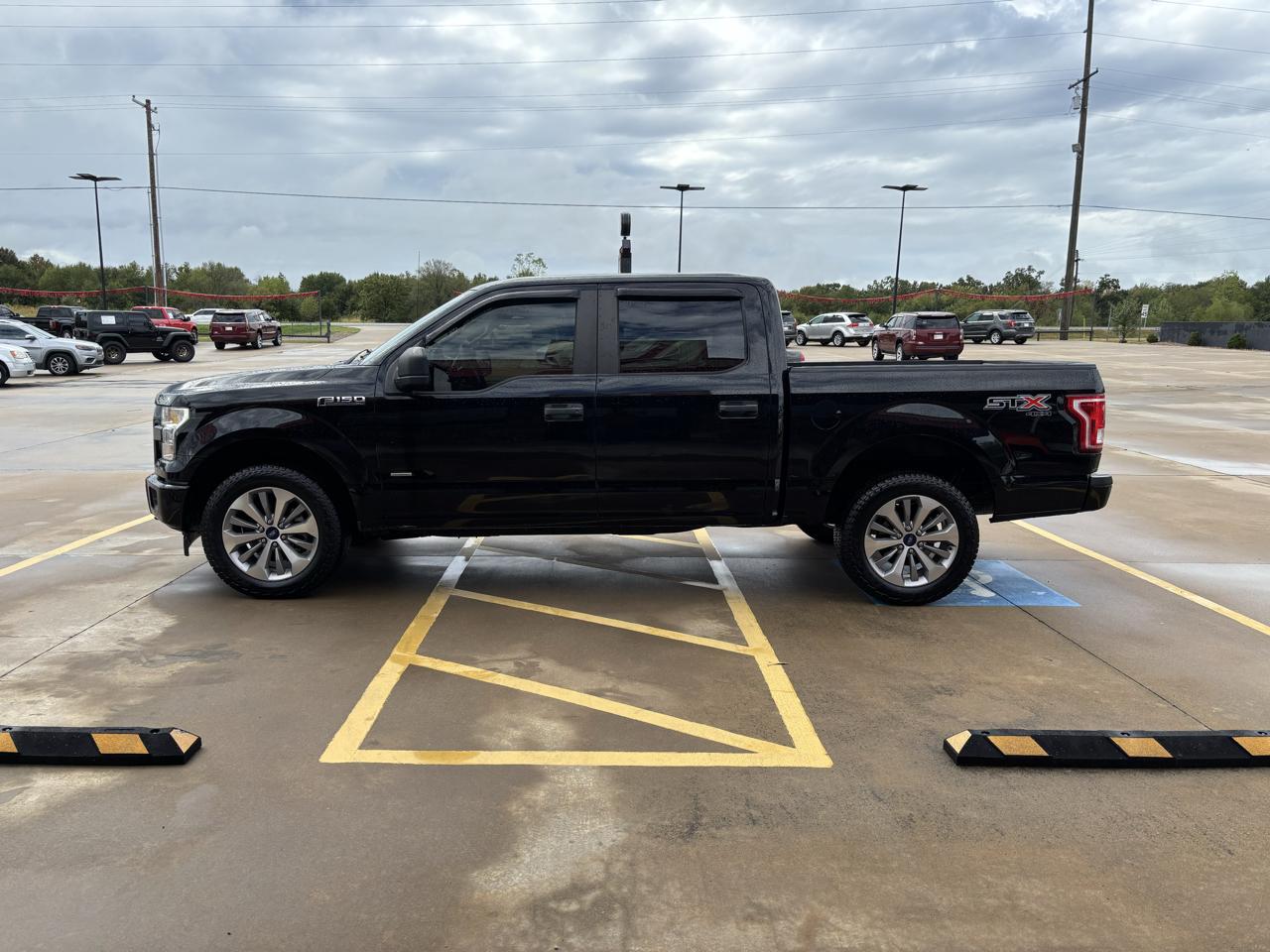 Ford F-150 4WD SuperCab 145" XL 2017