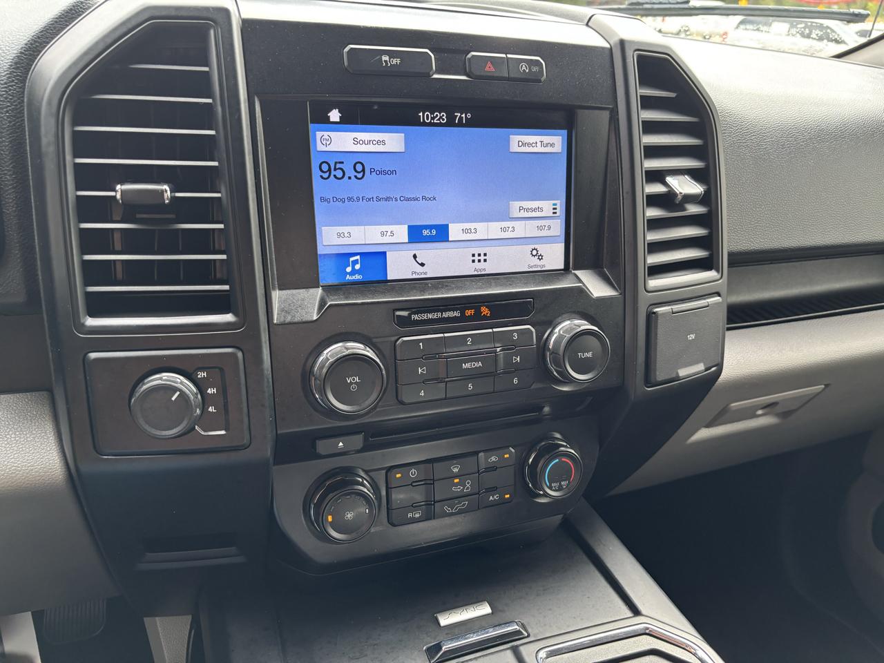Ford F-150 4WD SuperCab 145" XL 2017