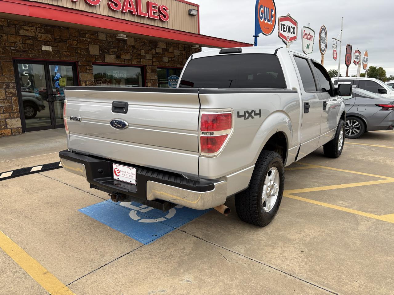 Ford F-150 4WD SuperCrew 145" XLT 2009