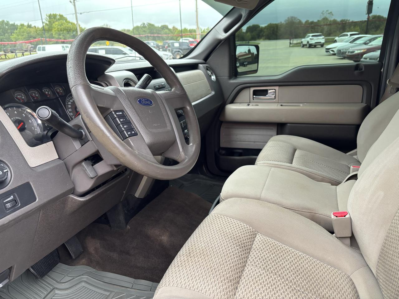 Ford F-150 4WD SuperCrew 145" XLT 2009