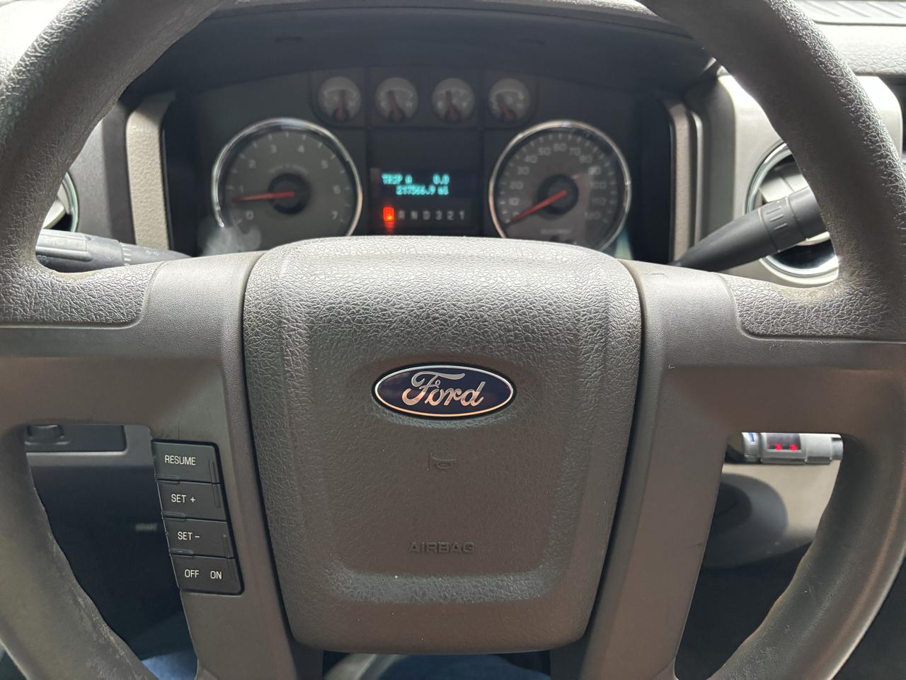 Ford F-150 4WD SuperCrew 145" XLT 2009