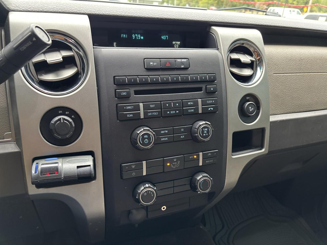 Ford F-150 4WD SuperCrew 145" XLT 2009