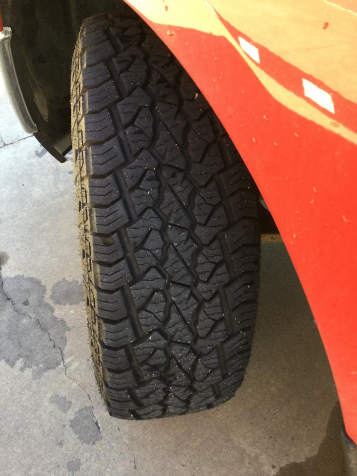 RAM 1500 Classic SLT 4x4 Crew Cab 5'7" Box 2019