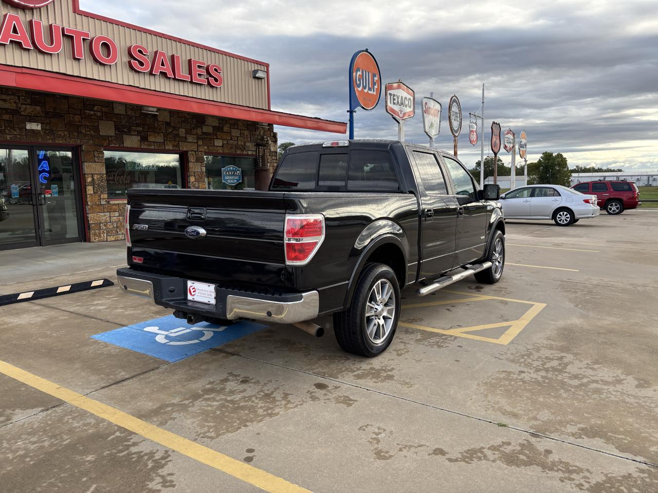 Ford F-150 2WD SuperCab 145" Lariat 2014