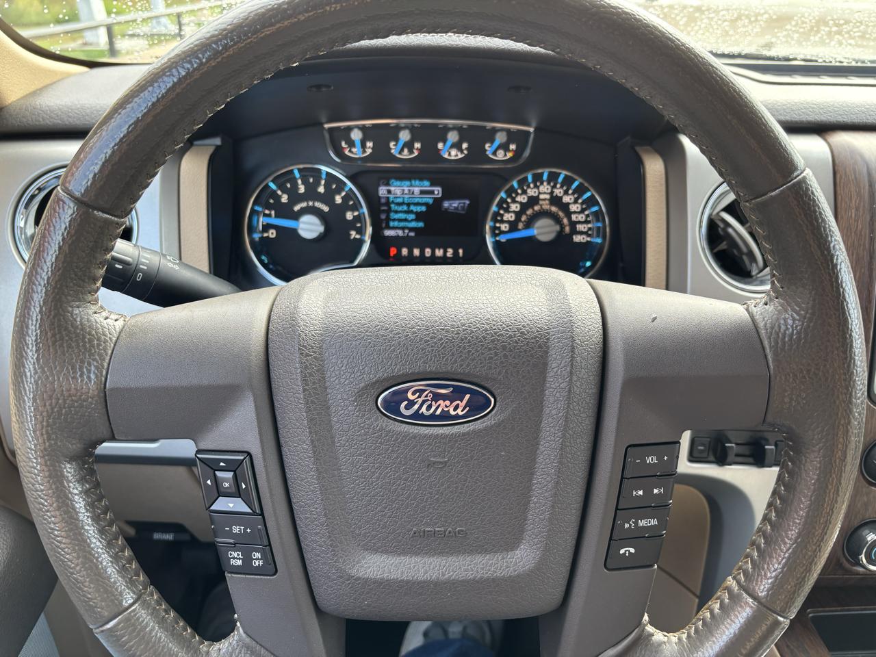 Ford F-150 2WD SuperCab 145" Lariat 2014