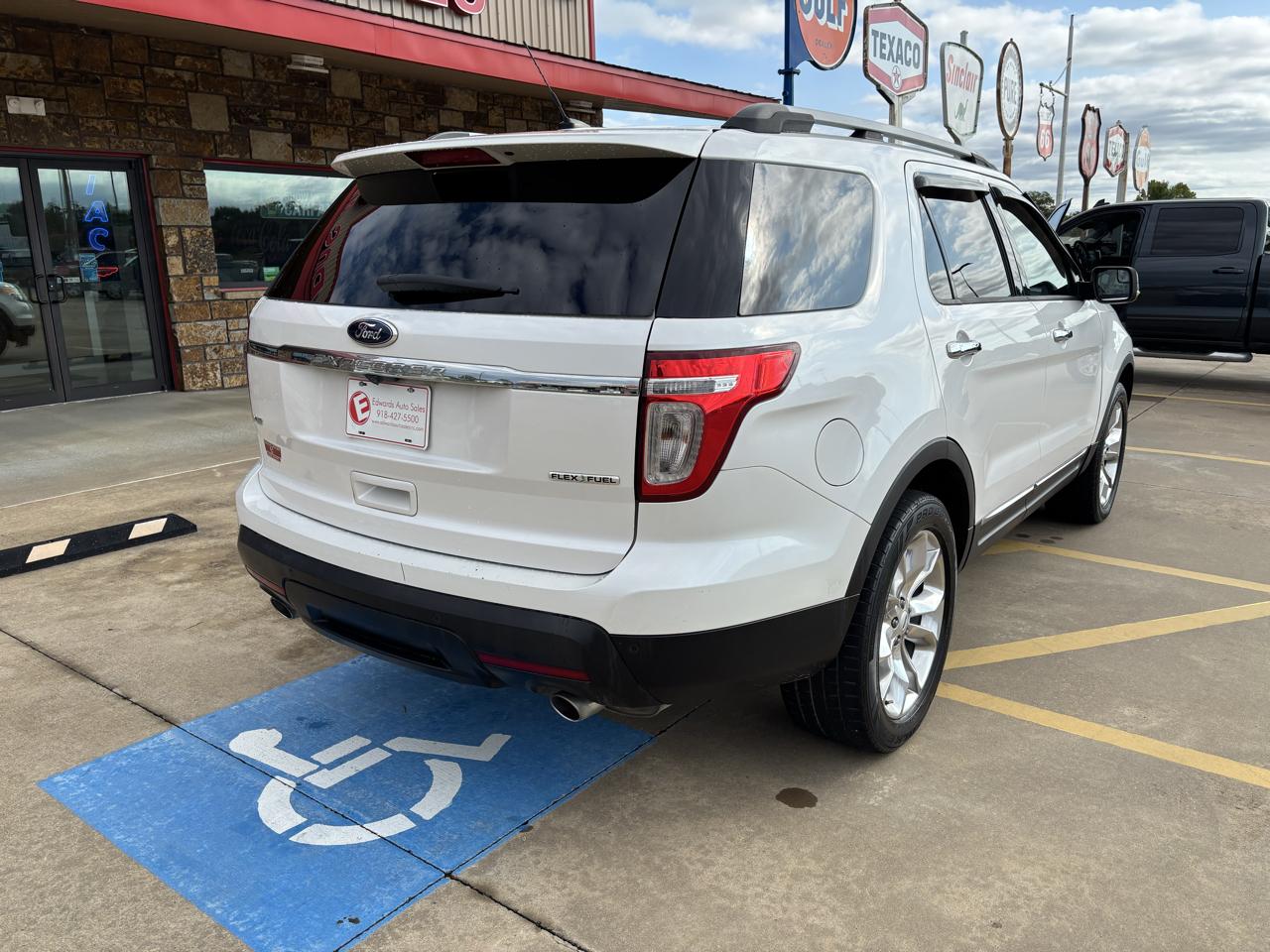 Ford Explorer FWD 4dr XLT 2013