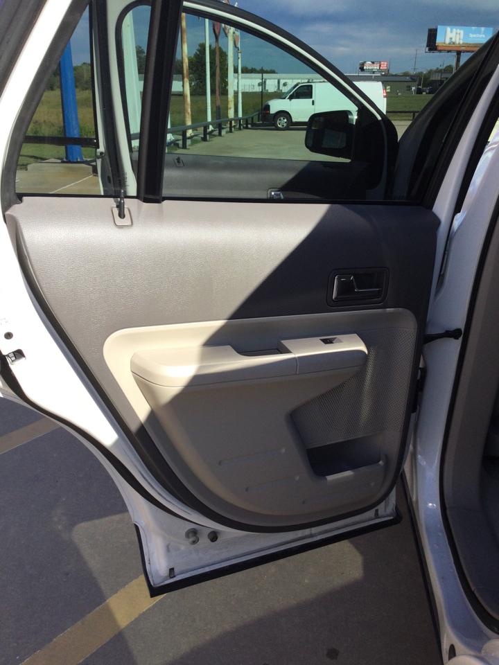 Ford Edge 4dr SEL FWD 2010