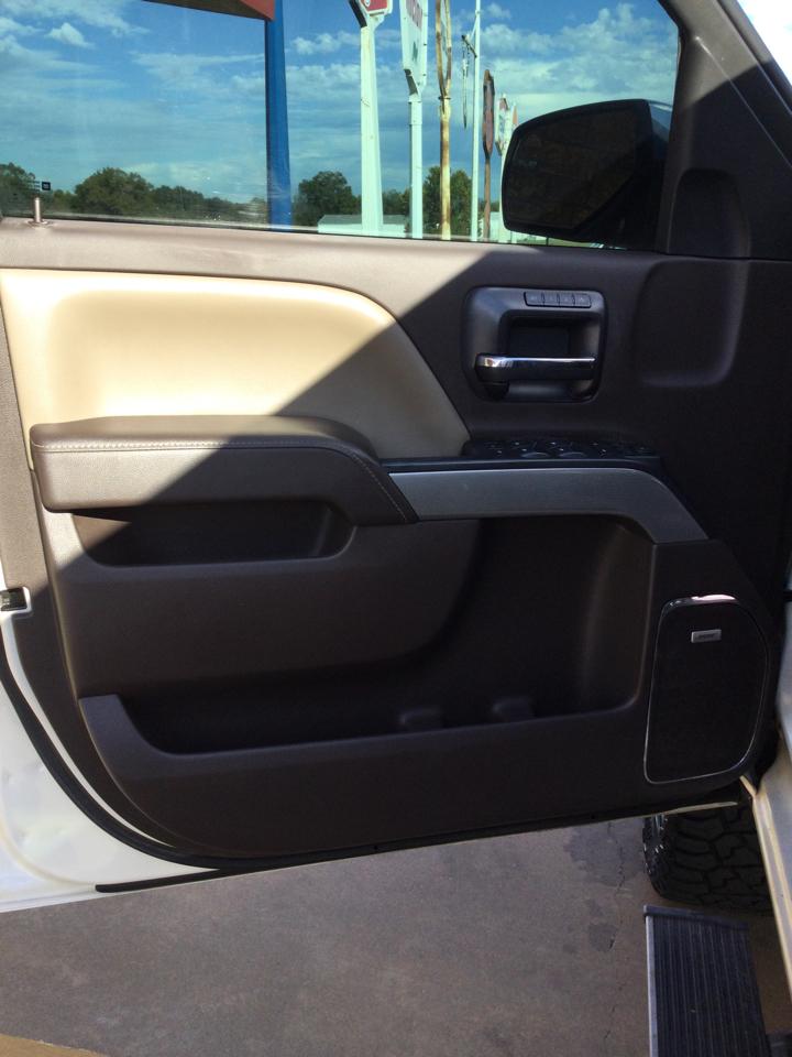 Chevrolet Silverado 1500 4WD Crew Cab 143.5" LTZ w/2LZ 2015