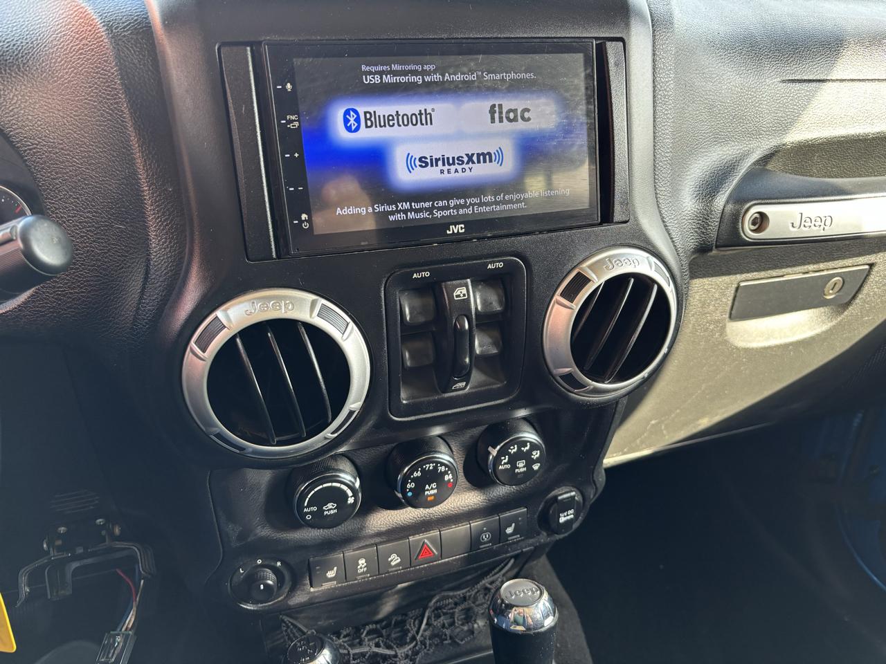 Jeep Wrangler Unlimited 4WD 4dr Sahara 2015