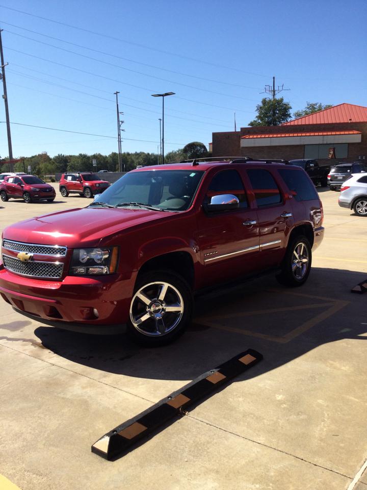 Chevrolet Tahoe 2WD 4dr 1500 LTZ 2012
