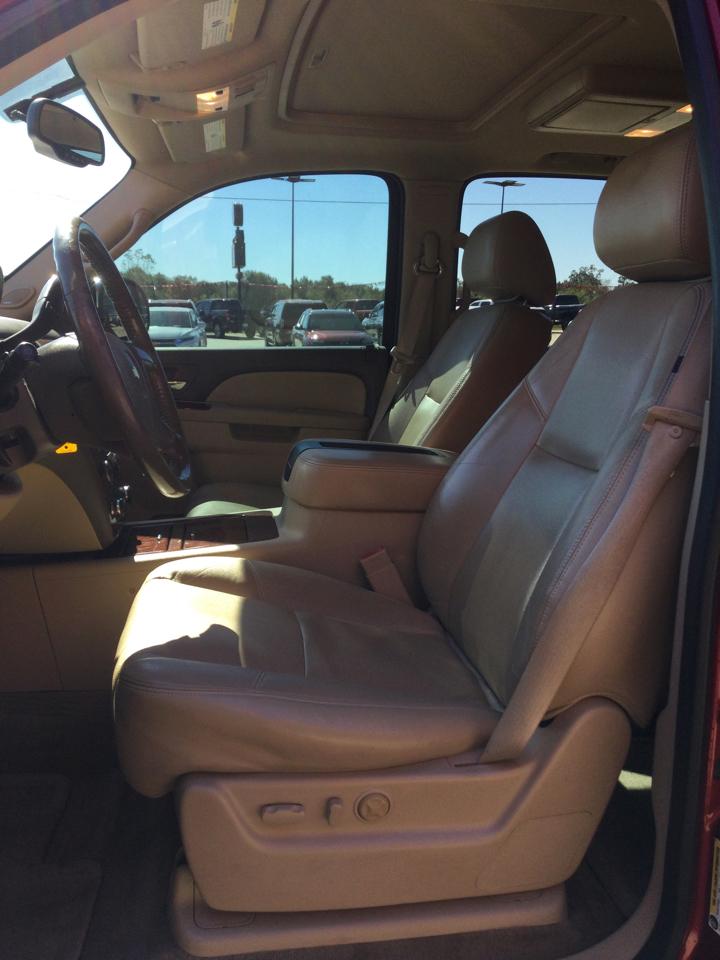 Chevrolet Tahoe 2WD 4dr 1500 LTZ 2012