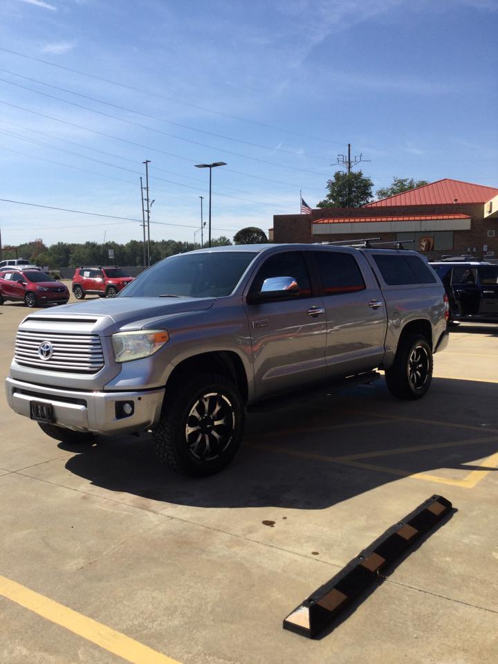 Toyota Tundra 4WD Truck CrewMax 5.7L FFV V8 6-Spd AT Platinum (Natl) 2014