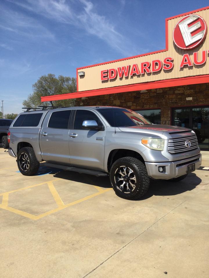 Toyota Tundra 4WD Truck CrewMax 5.7L FFV V8 6-Spd AT Platinum (Natl) 2014