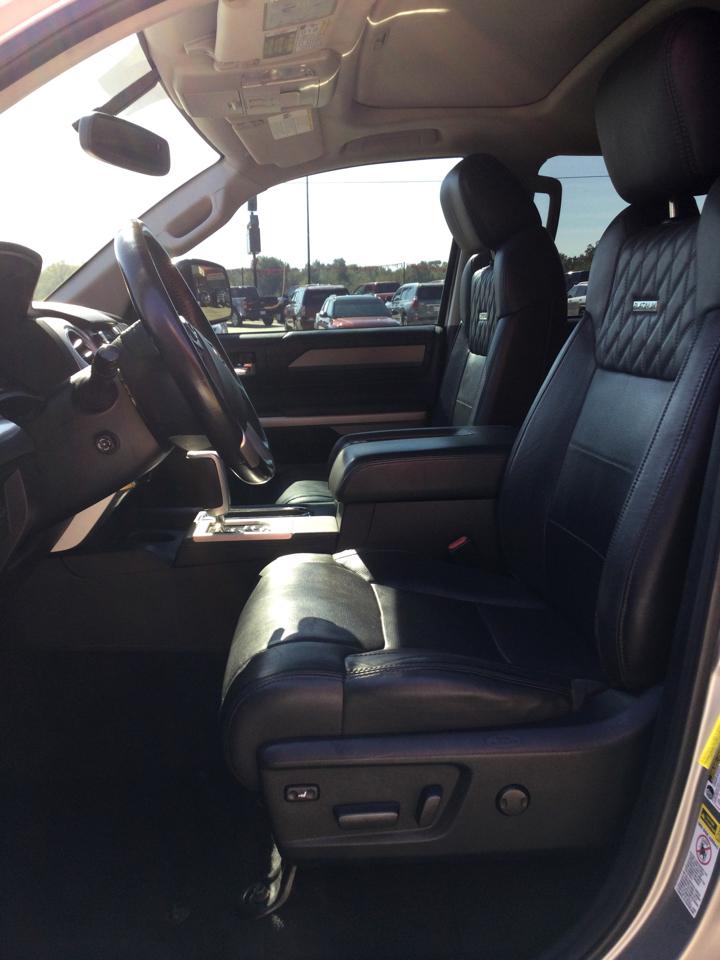 Toyota Tundra 4WD Truck CrewMax 5.7L FFV V8 6-Spd AT Platinum (Natl) 2014