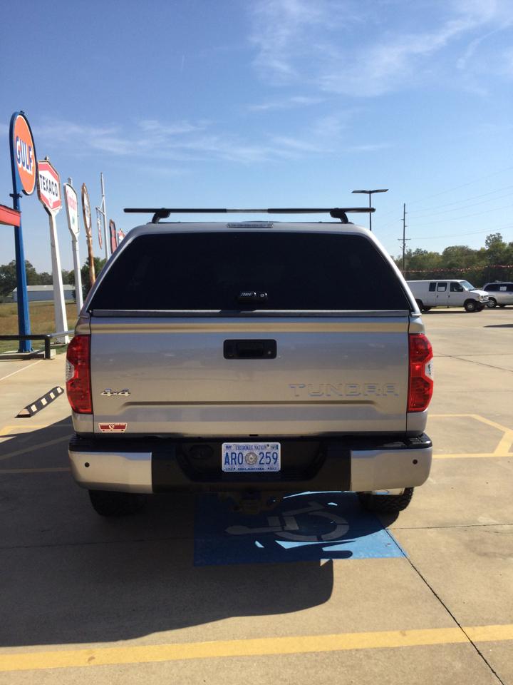 Toyota Tundra 4WD Truck CrewMax 5.7L FFV V8 6-Spd AT Platinum (Natl) 2014