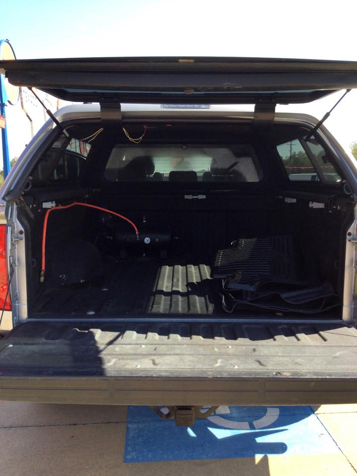 Toyota Tundra 4WD Truck CrewMax 5.7L FFV V8 6-Spd AT Platinum (Natl) 2014