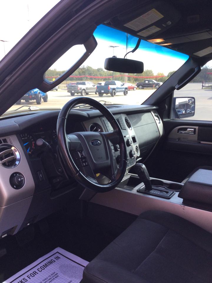 Ford Expedition EL 4WD 4dr XLT 2017
