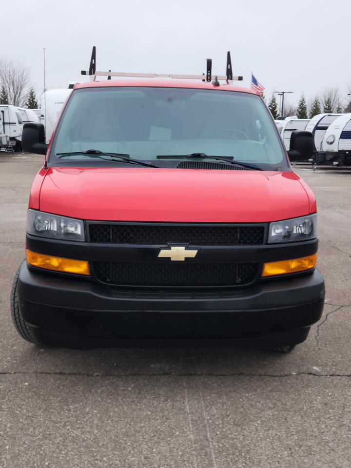Chevrolet Express Cargo Van RWD 2500 135" 2021