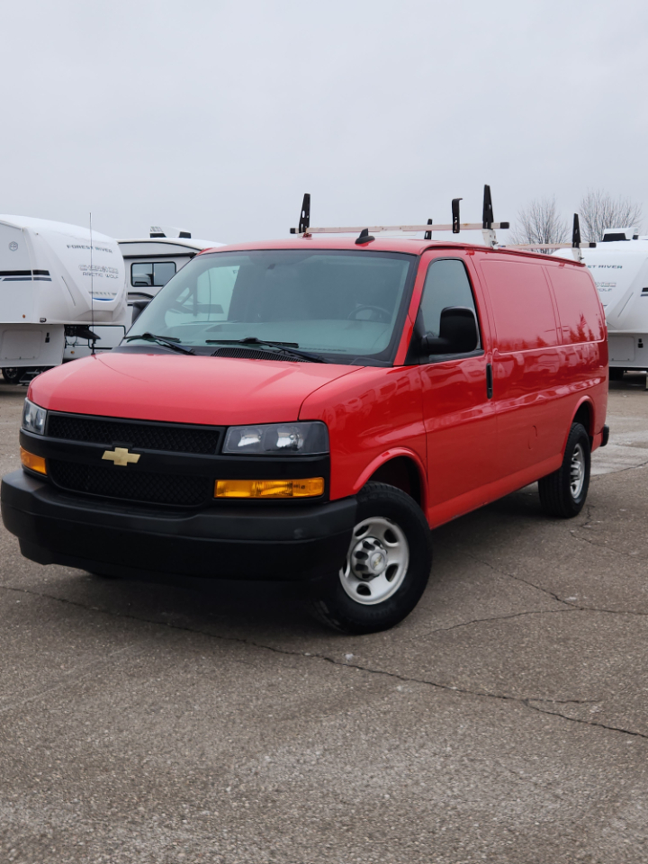 Chevrolet Express Cargo Van RWD 2500 135" 2021