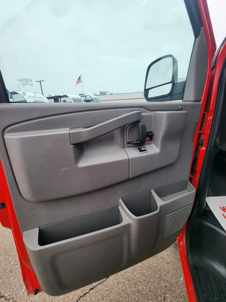 Chevrolet Express Cargo Van RWD 2500 135" 2021