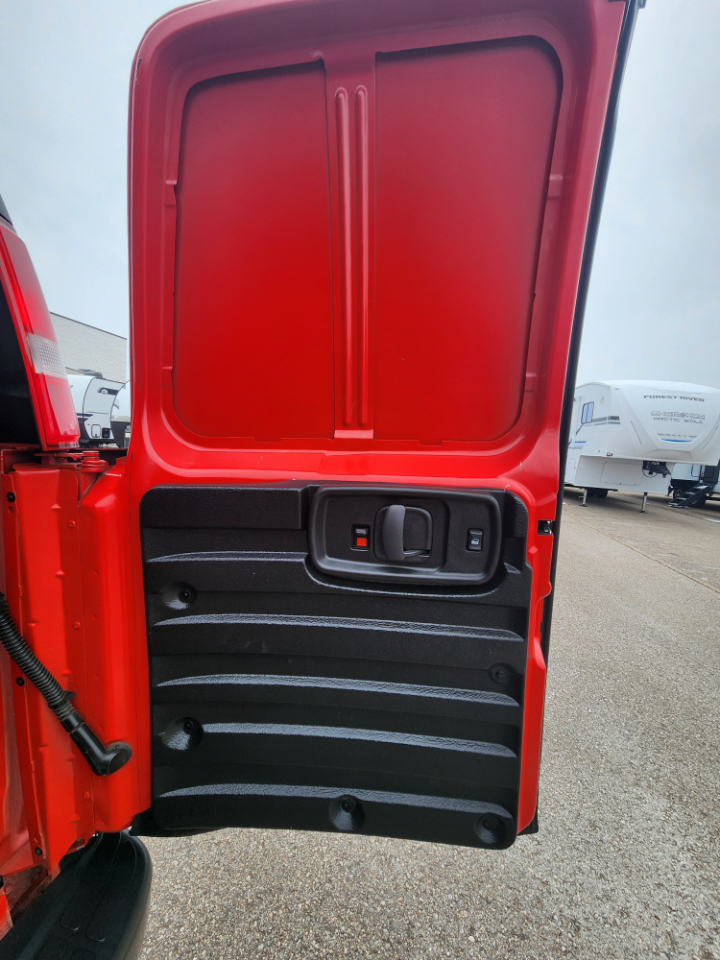 Chevrolet Express Cargo Van RWD 2500 135" 2021