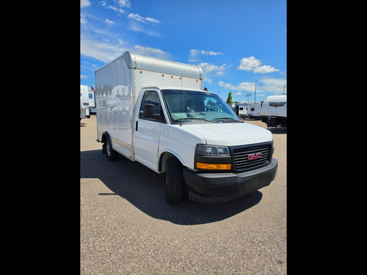 2021 GMC Savana Commercial Cutaway 3500 Van 139"