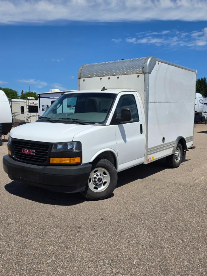 GMC Savana Commercial Cutaway 3500 Van 139" 2021