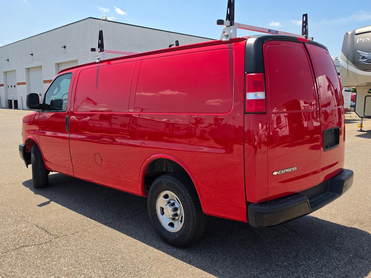 Chevrolet Express Cargo Van RWD 2500 135" 2021