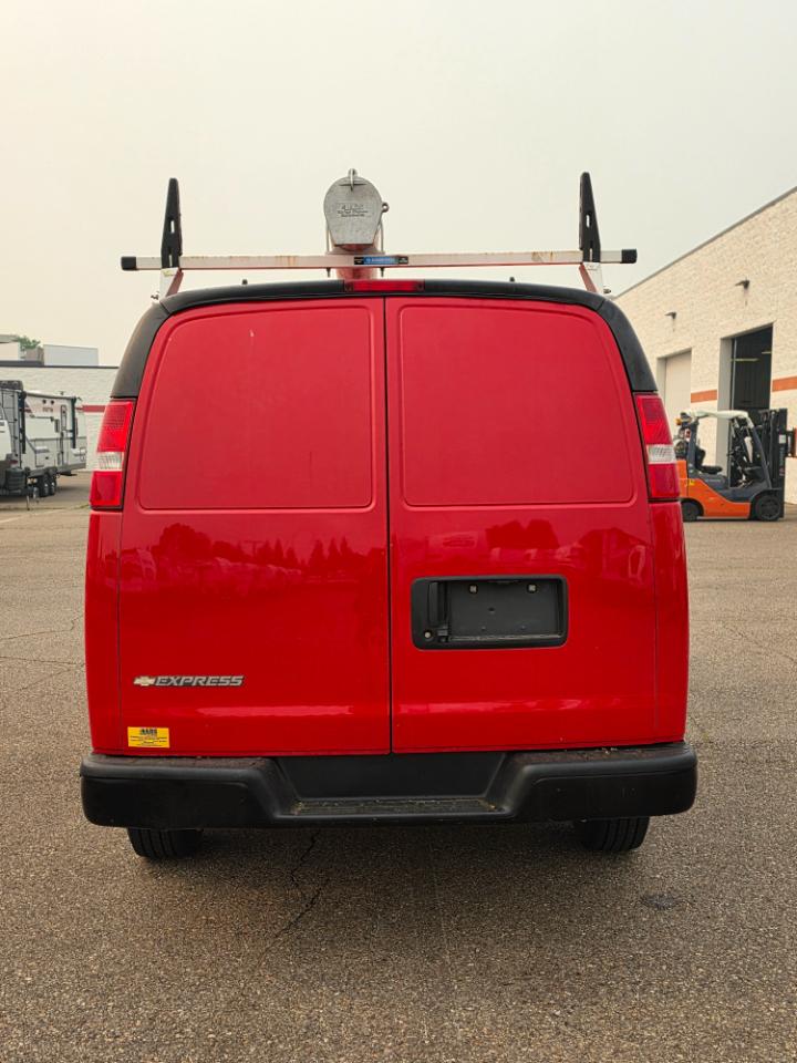Chevrolet Express Cargo Van RWD 2500 135" 2021