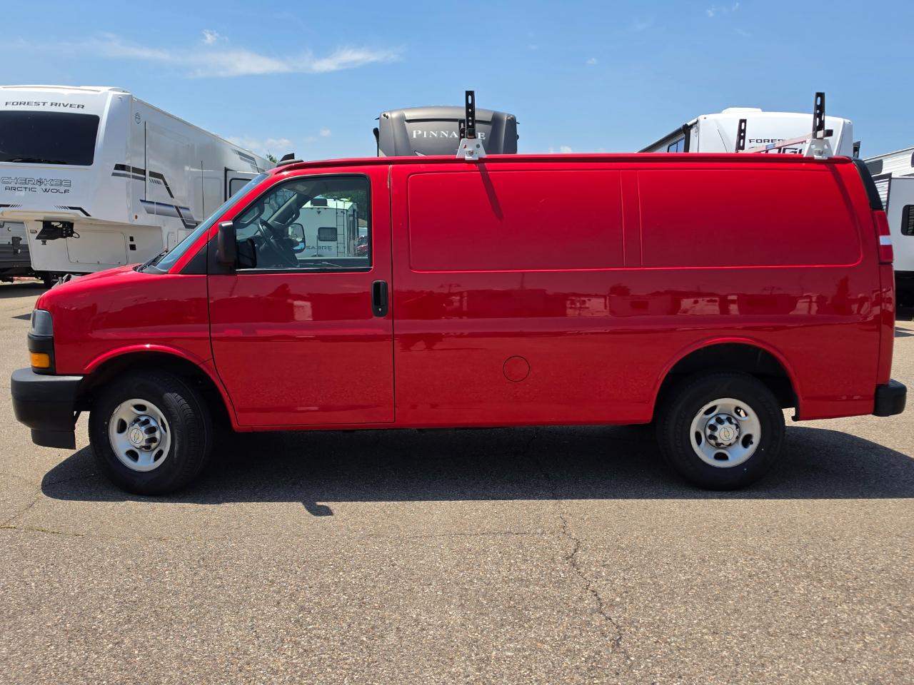 Chevrolet Express Cargo Van RWD 2500 135" 2021