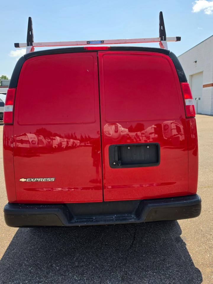 Chevrolet Express Cargo Van RWD 2500 135" 2021