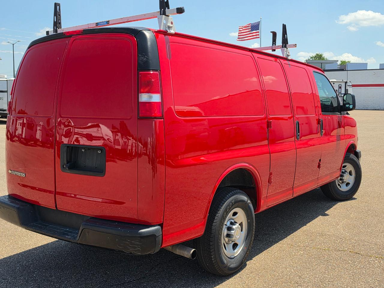 Chevrolet Express Cargo Van RWD 2500 135" 2021