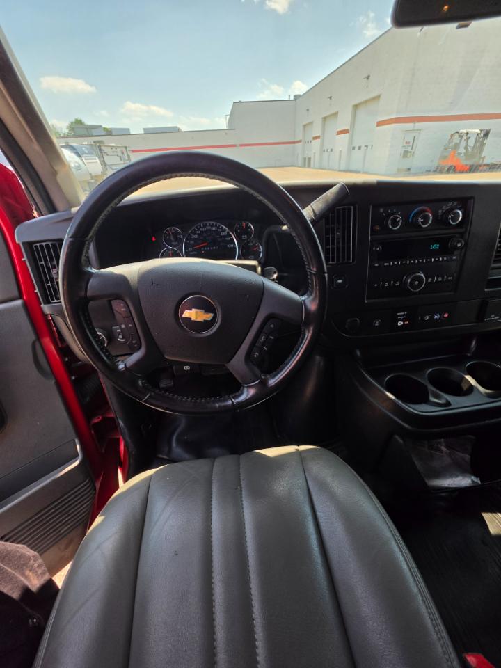 Chevrolet Express Cargo Van RWD 2500 135" 2021