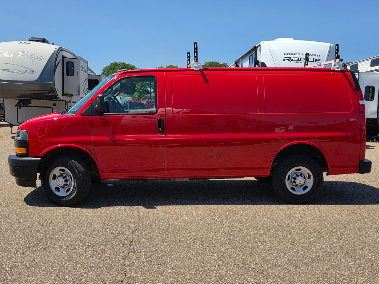 Chevrolet Express Cargo Van RWD 2500 135" 2021
