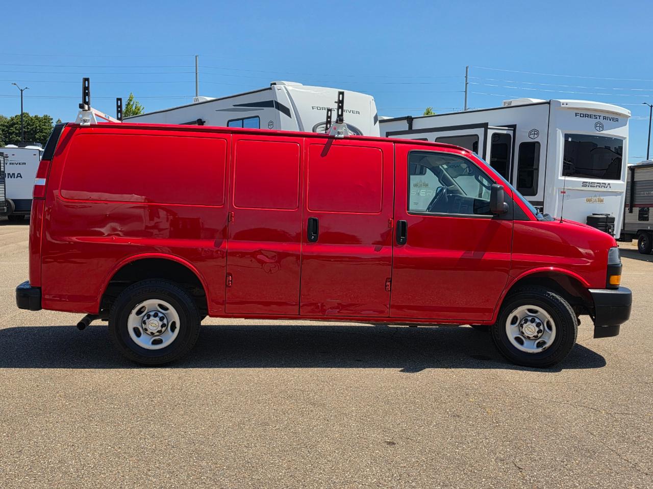 Chevrolet Express Cargo Van RWD 2500 135" 2021