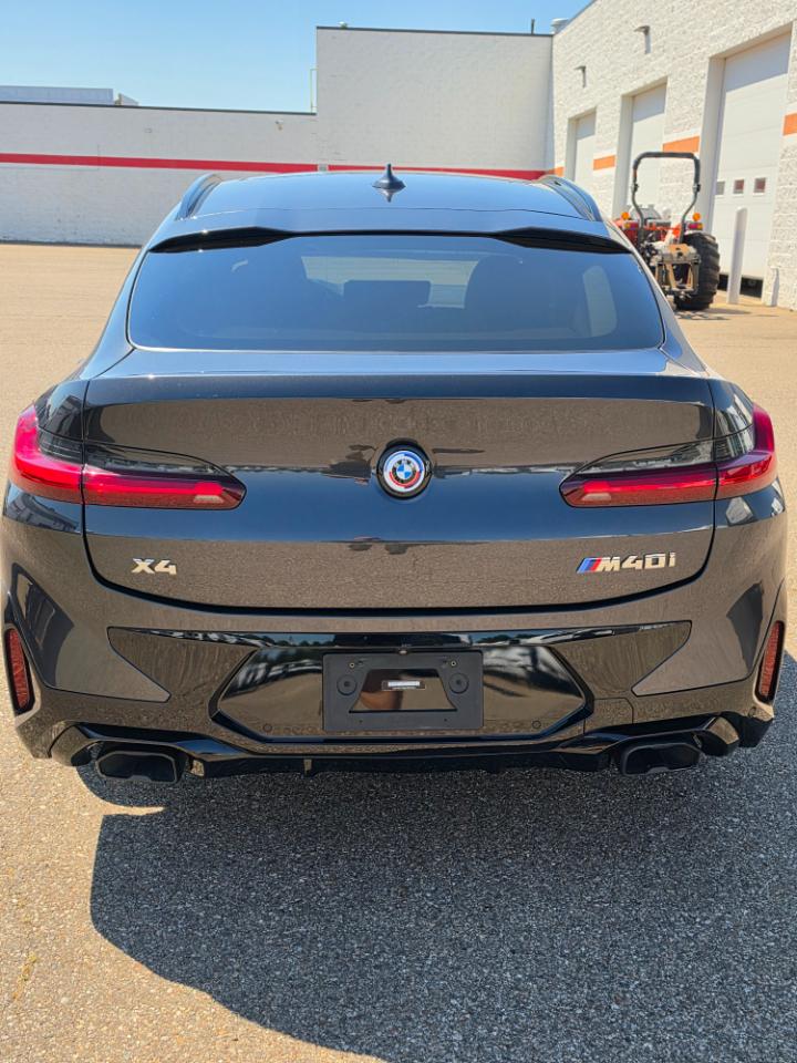 BMW X4 M40i Sports Activity Coupe 2023