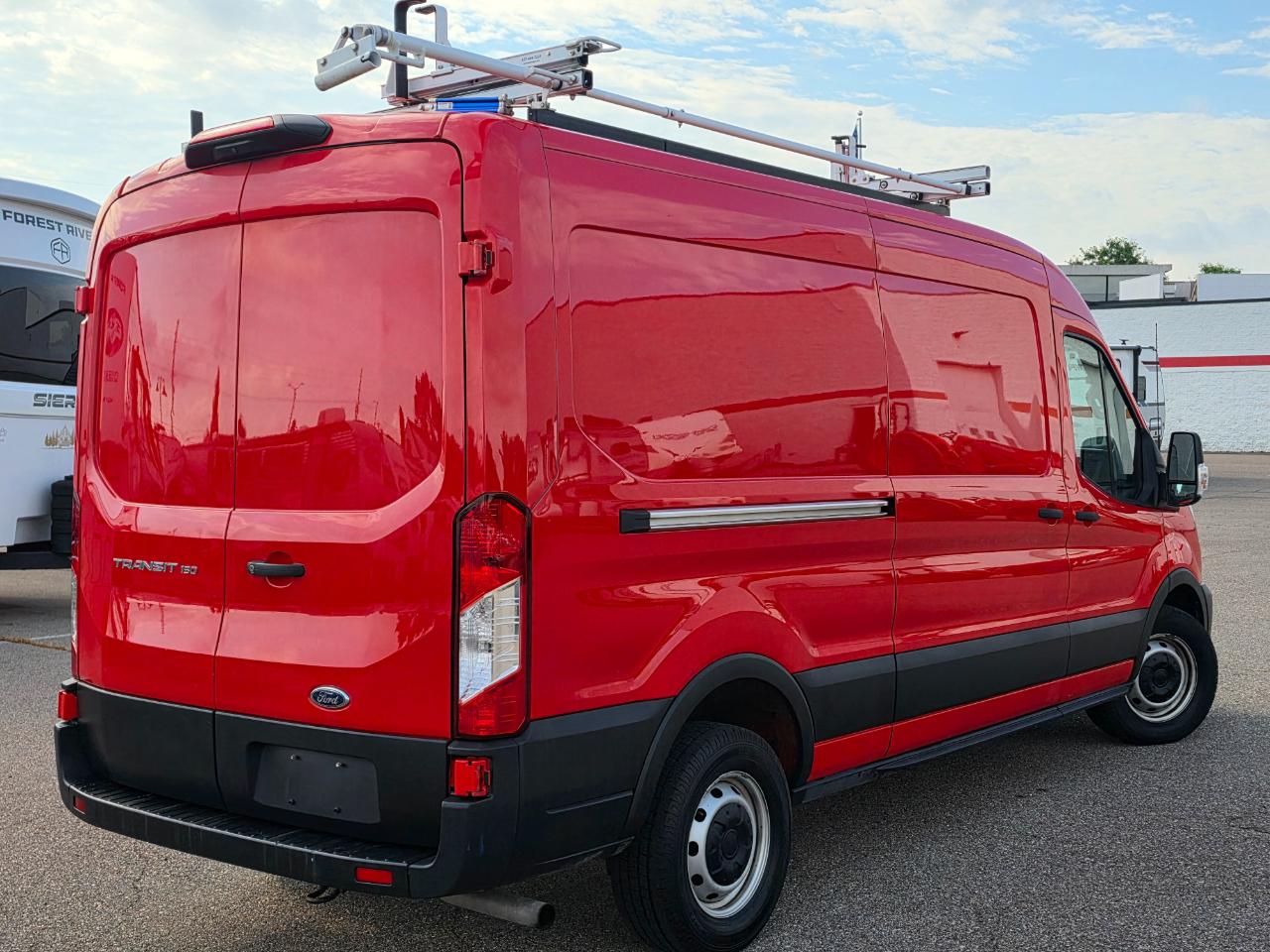 Ford Transit Cargo Van T-150 130" Med Rf 8670 GVWR RWD 2023