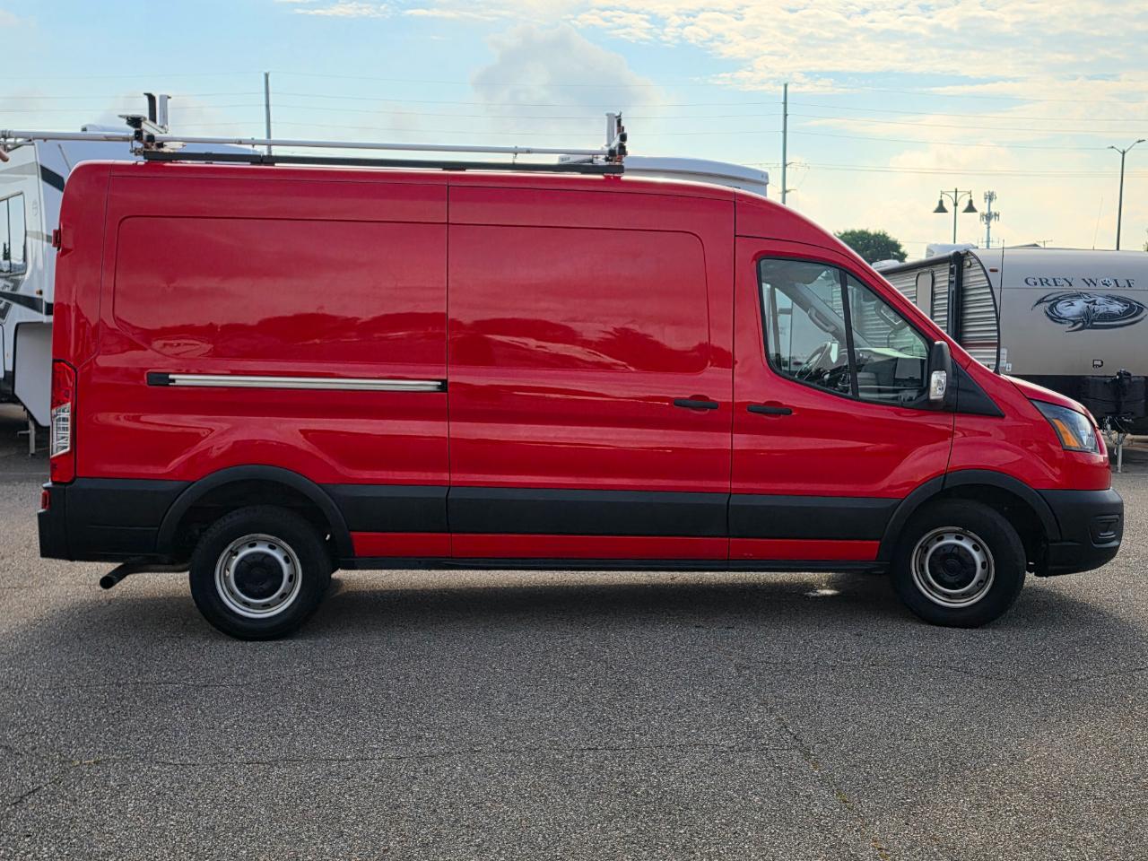 Ford Transit Cargo Van T-150 130" Med Rf 8670 GVWR RWD 2023